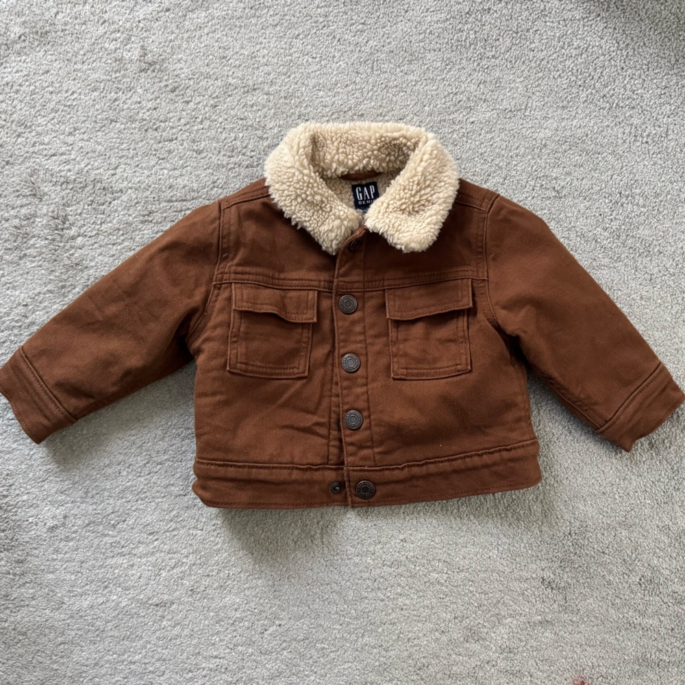 GAP Sherpa lined jacket NWOT